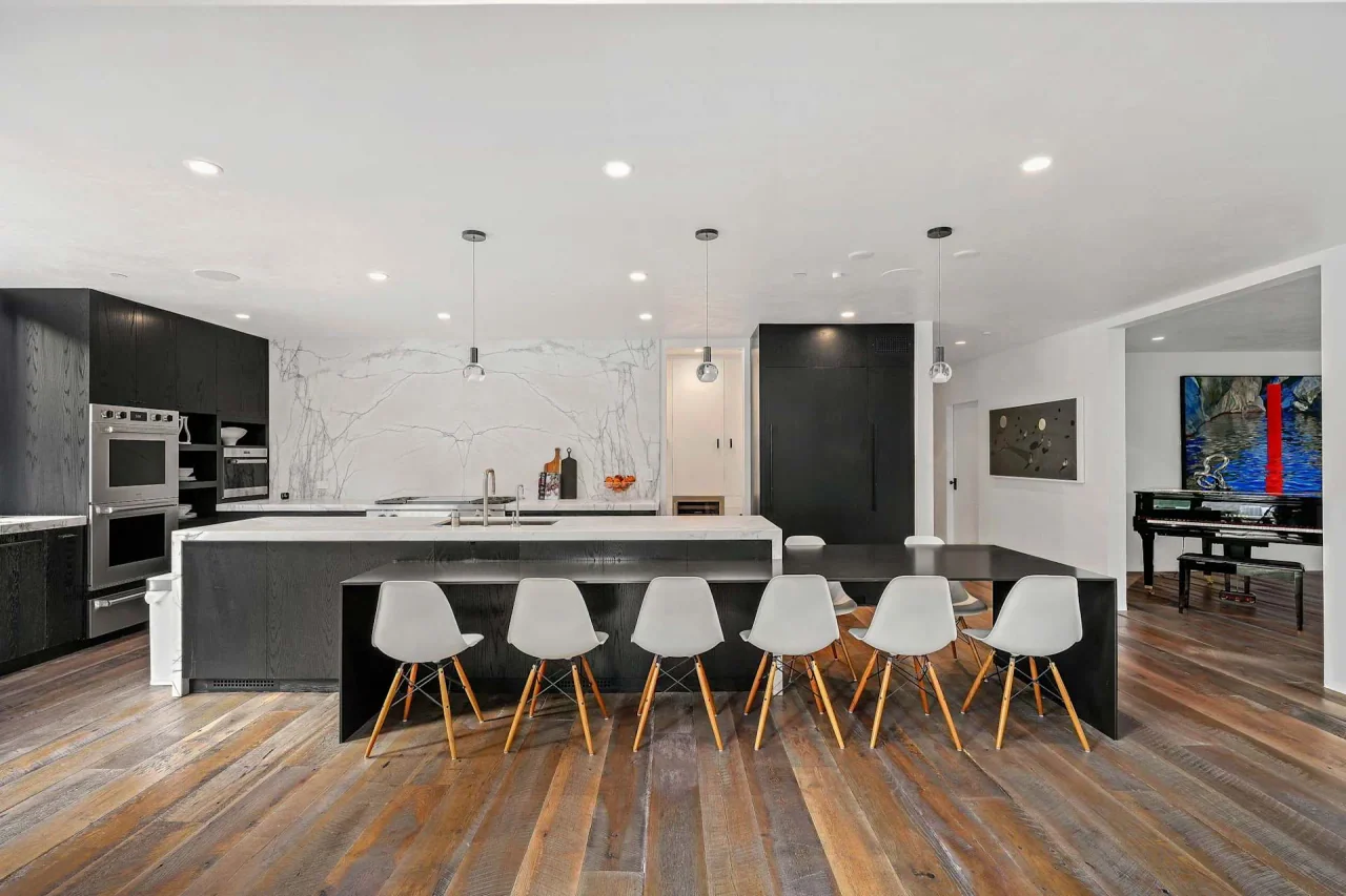 Kitchen island with a row of stools at Rivas Canyon.