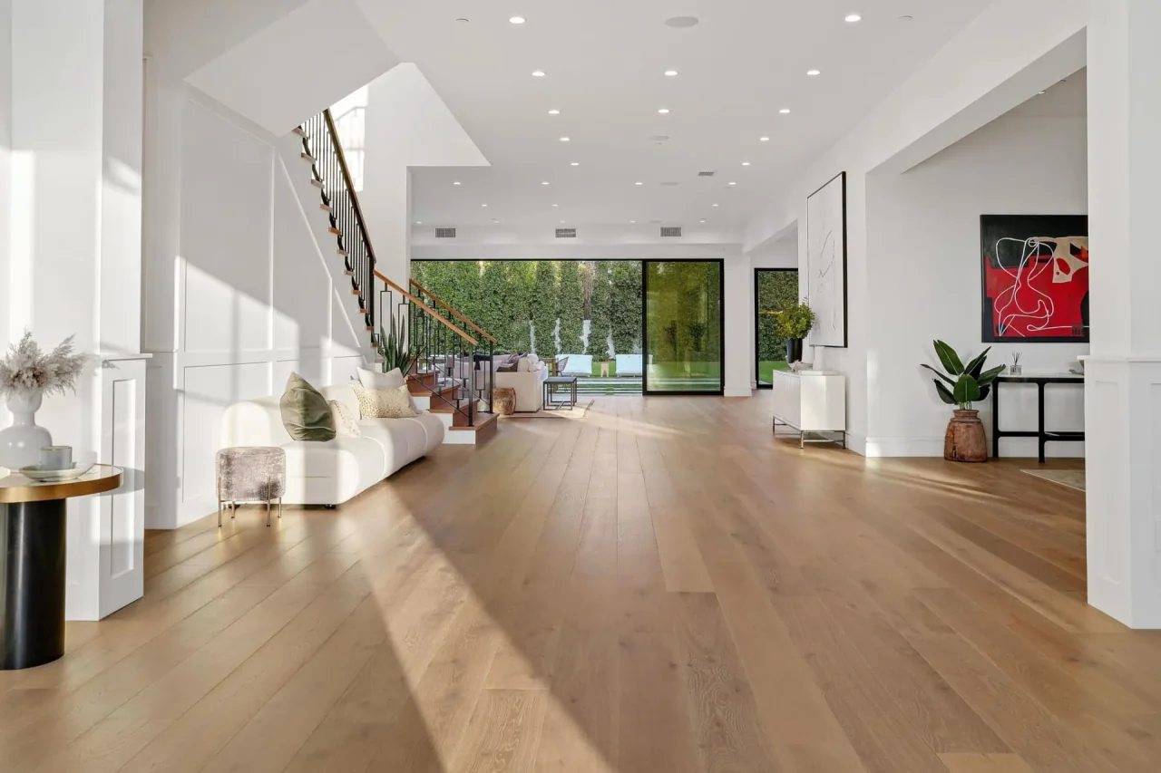 Entrance hall and open upper gallery at South Bundy Drive.